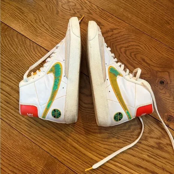 Nike Blazers High-Top Sneakers in White and Yellow - Picture 4 of 5